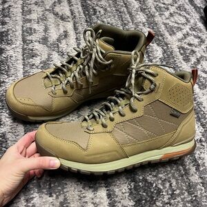 Oboz Men's Bozeman Mid Waterproof Hiking Boots 9 Wheat Brown Shoes Trail Walk.